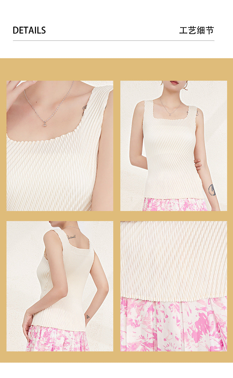 Pleated short white vest