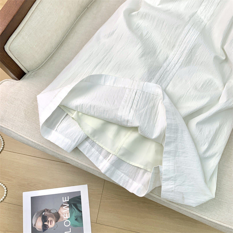 U-shaped collar dress