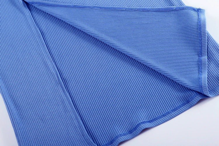 Knitted buttocks split dress