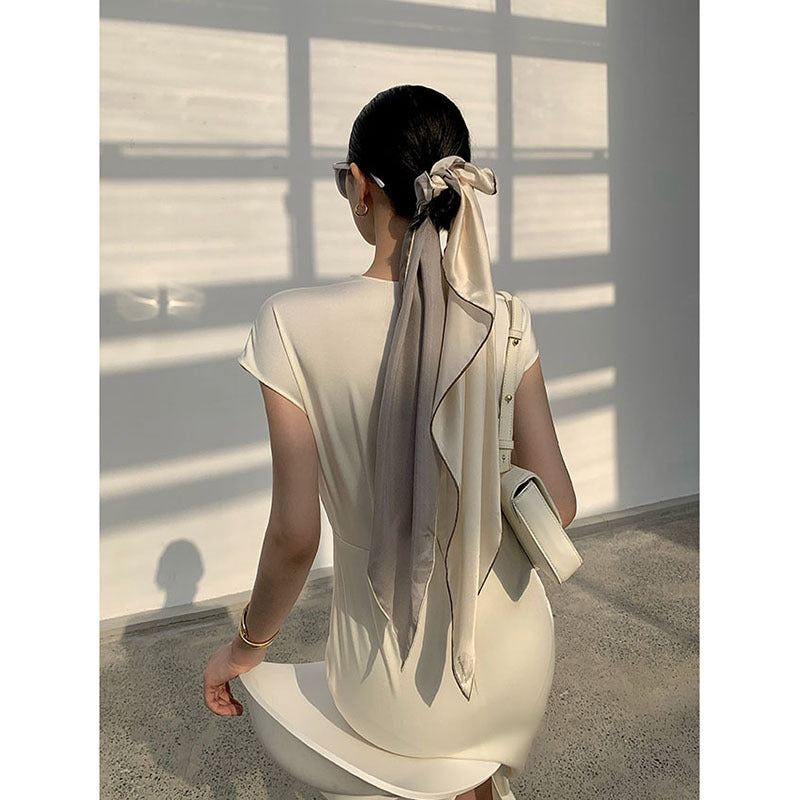 Slim off waist dress