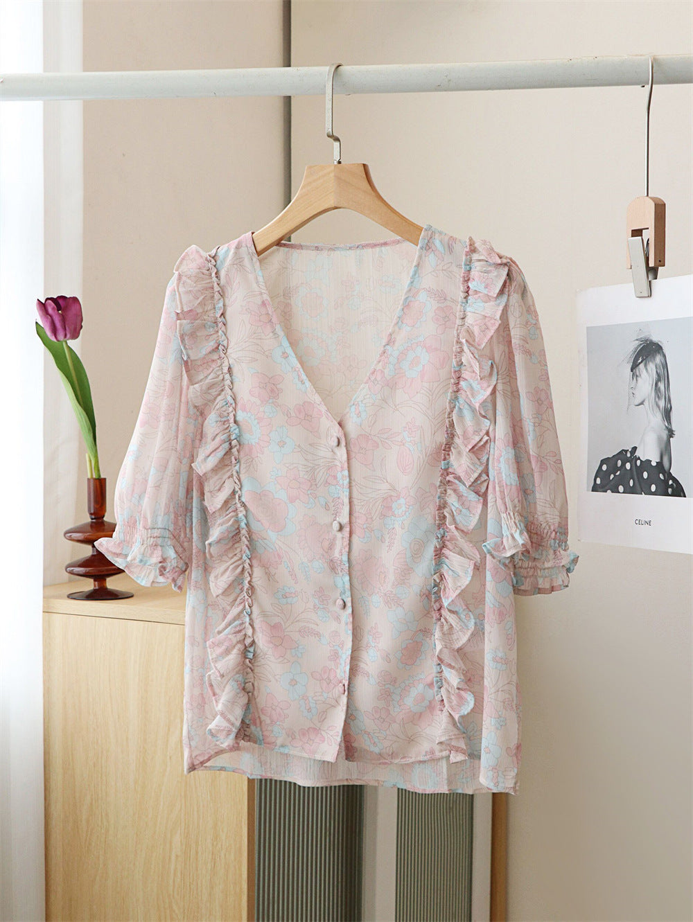 Printed v-neck cardigan top