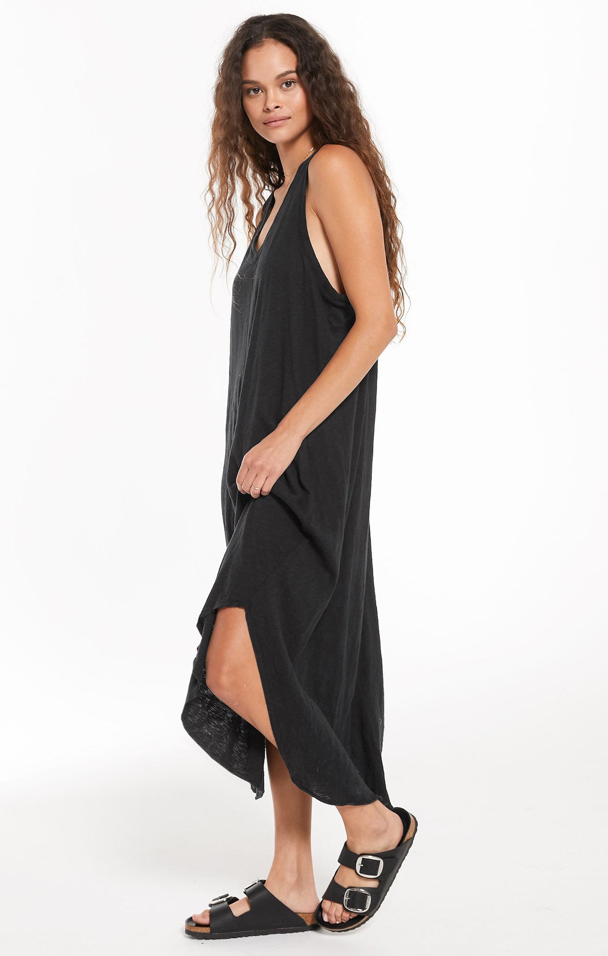 V-neck sleeveless dress