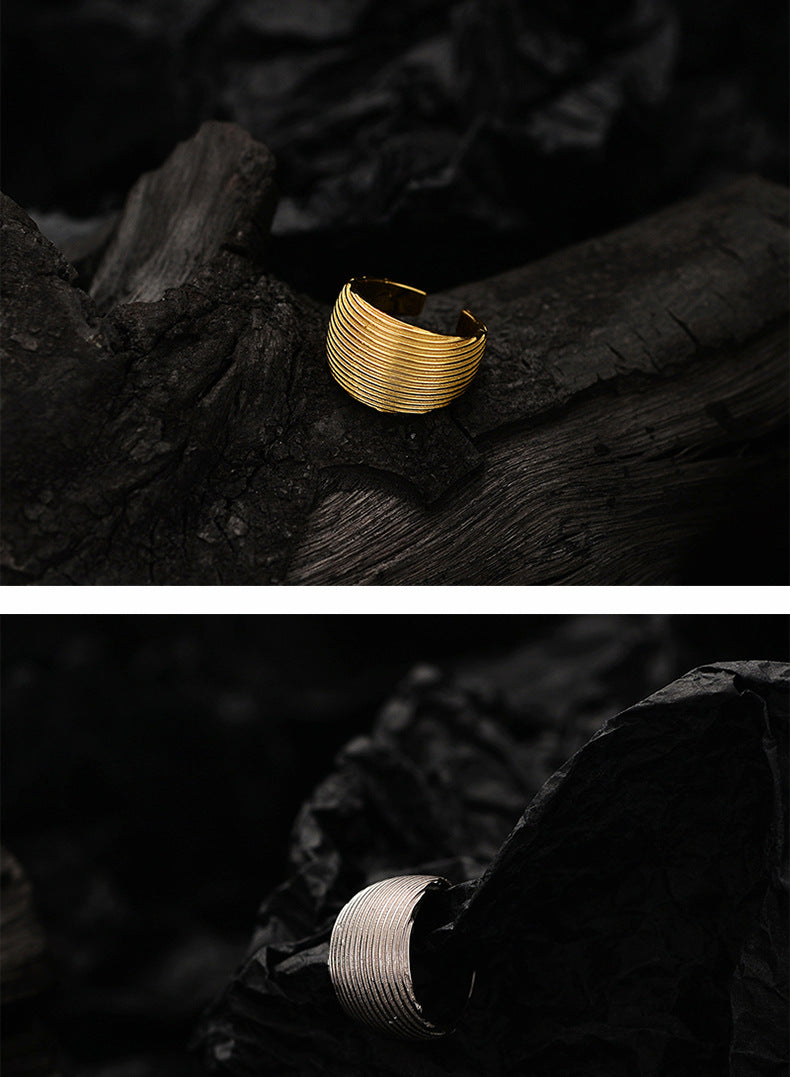 Simple line silver ear clip