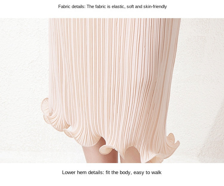 Pleated suspender skirt suit