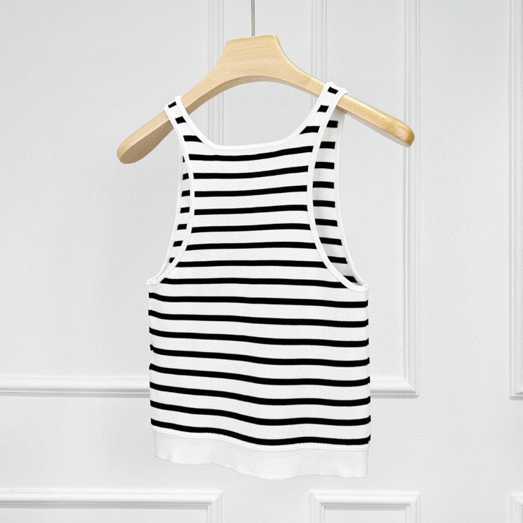 Knitting striped camisole