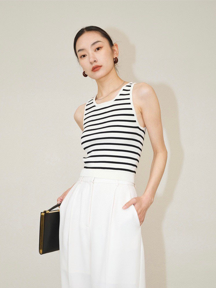 Knitting striped camisole