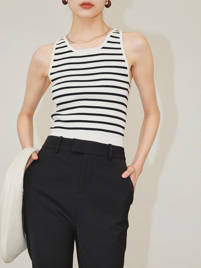 Knitting striped camisole