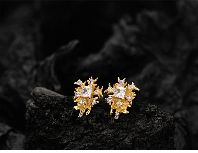 Snow zircon silver earrings