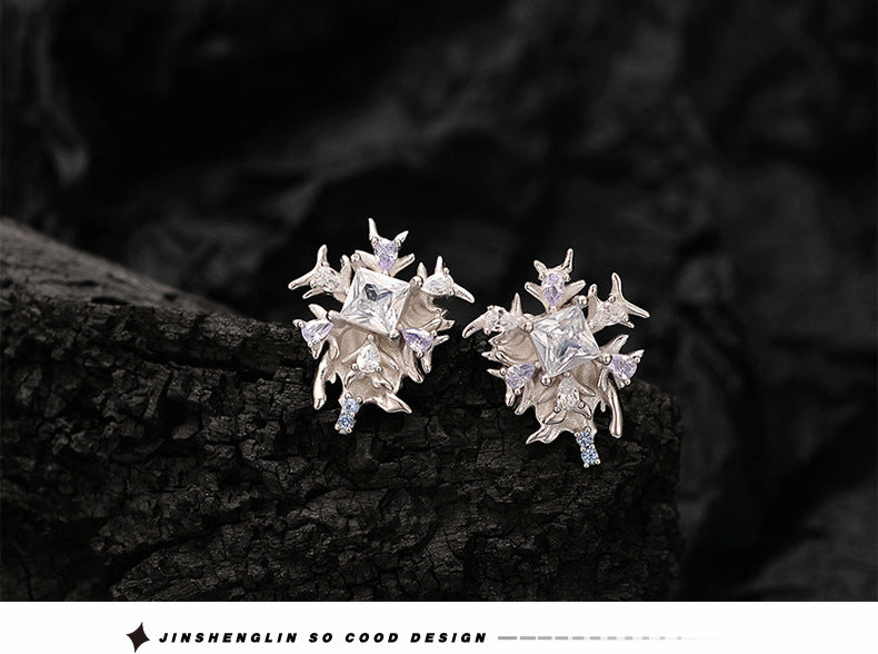 Snow zircon silver earrings