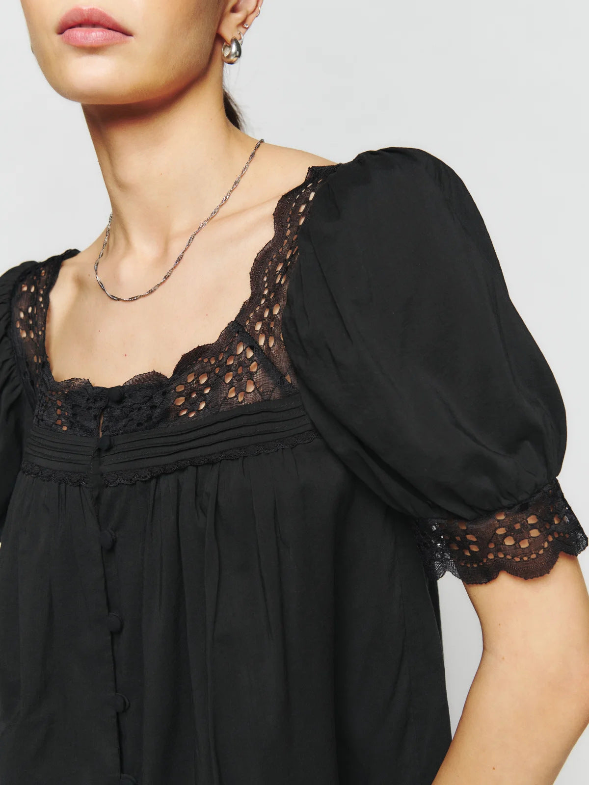 lace bubble short sleeved shirt