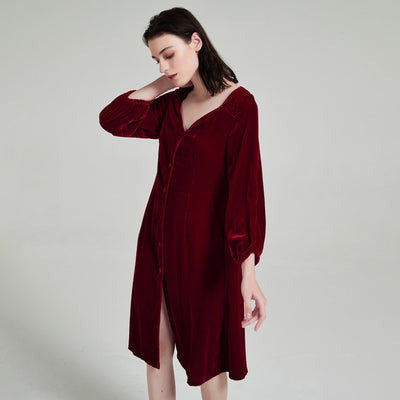 V-neck velvet nightgown